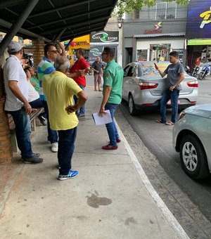 Taxistas se mobilizam e querem regulamentação de aplicativos em Arapiraca 