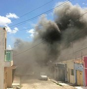 [Vídeo] Incêndio atinge residência no centro da cidade de Rio Largo 