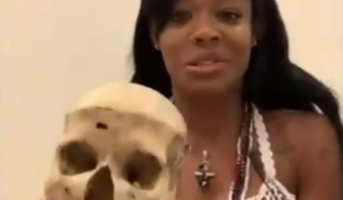 Cantora Azealia Banks revela ter comprado crânio de menina de seis anos online
