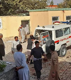 Explosão em mesquita no Afeganistão deixa mais de 100 mortos e feridos