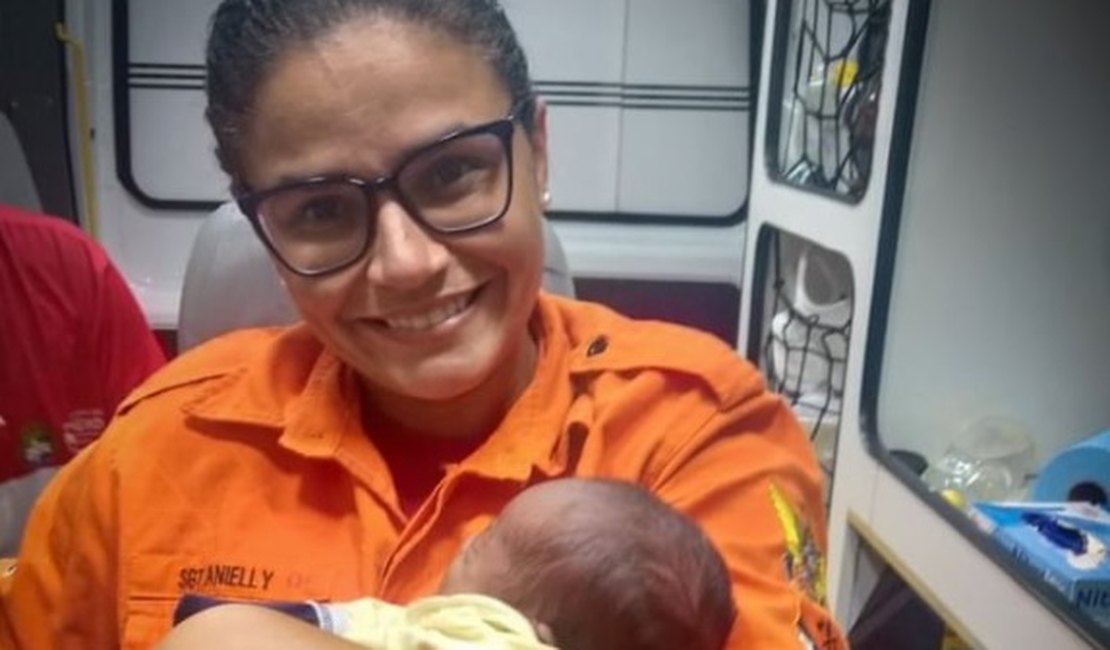 Bombeiros resgatam bebê recém-nascido após se engasgar com leite