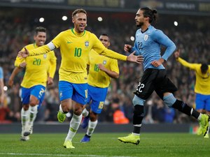 Brasil vence o Uruguai com gol de pênalti de Neymar