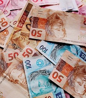 Beneficiários do auxílio emergencial doaram R$ 54,5 milhões a campanhas, diz TSE