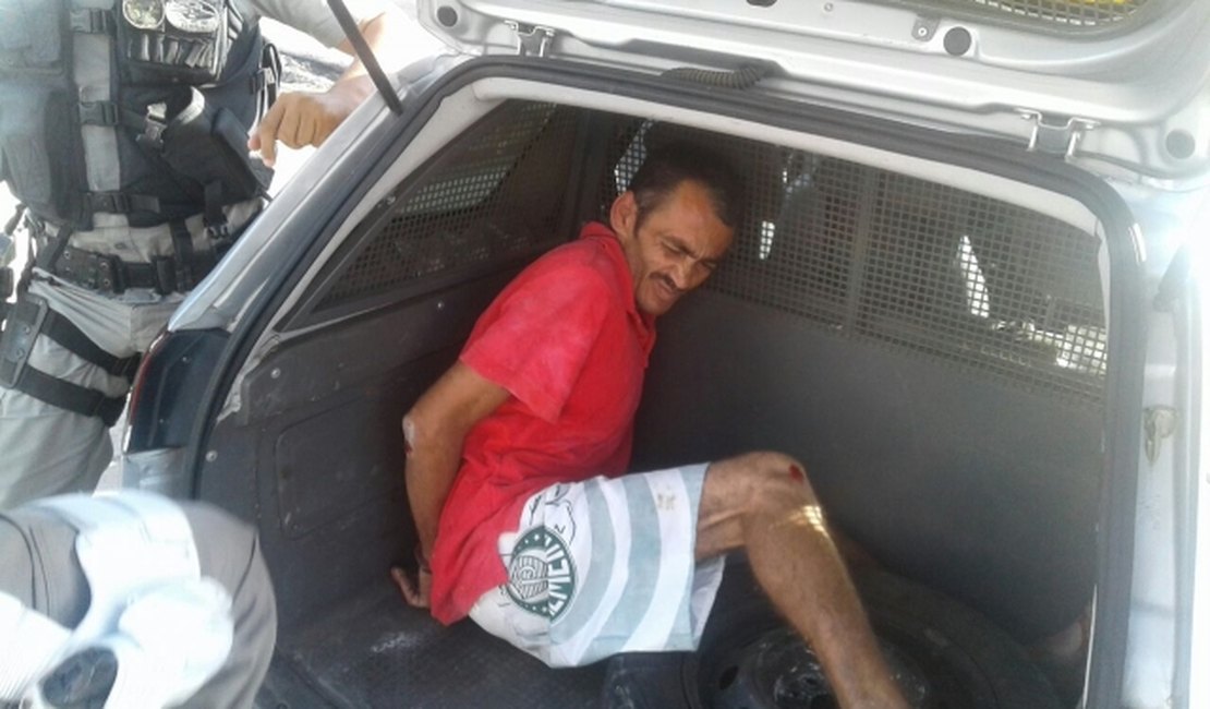 BPTran prende homem acusado de invadir e assaltar residências em Maceió
