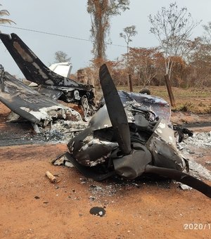 Avião boliviano bate em poste, explode e piloto morre na fronteira de MT