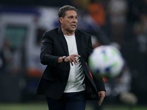 Luxemburgo não vê queda de competitividade no Corinthians com a saída de Róger Guedes