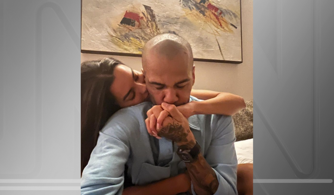 Joana Sanz deleta fotos do marido Daniel Alves nas redes sociais
