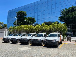 Penedo e Delmiro recebem veículos do estado para reforçar o atendimento à população rural