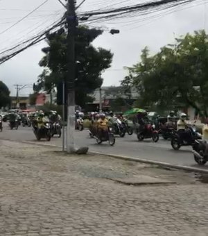 Motociata reúne apoiadores do presidente Bolsonaro pelas ruas de Maceió