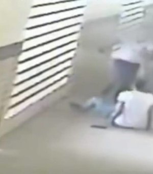Adolescente morre após ser agredido por colega dentro de escola
