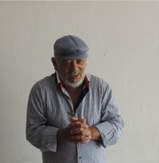 Jorge Calheiros ministra aula de literatura de cordel em Porto Calvo