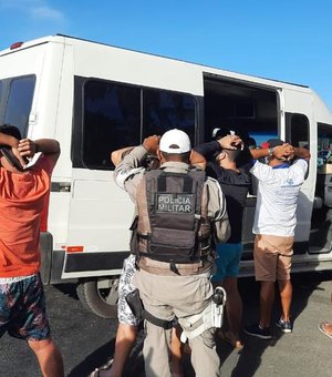 Polícia Rodoviária aborda 145 pessoas durante patrulhamento na AL 101 Sul