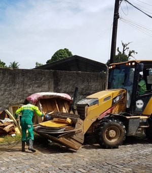 Prefeitura de Maceió realiza força-tarefa na limpeza de locais afetados pelas chuvas
