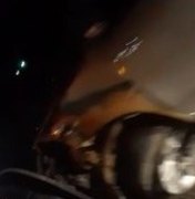 [Vídeo] Colisão frontal envolvendo Toyota Hilux e Fiat Toro é registrada na AL 110 em Arapiraca