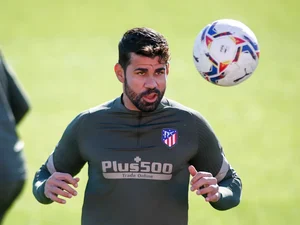 Diego Costa fica a detalhes de fechar com Atlético-MG