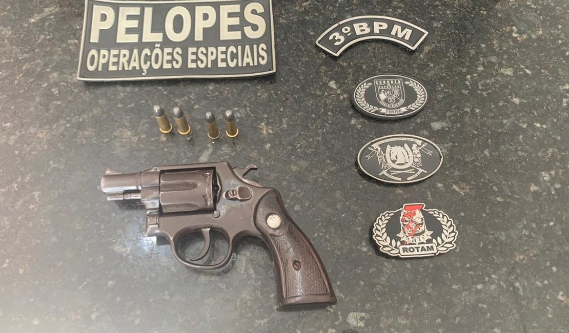 Após denúncia, jovem de 21 anos é preso com arma de fogo em São Sebastião