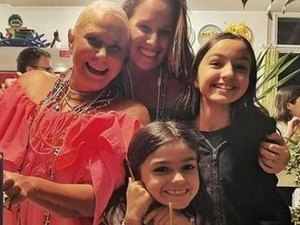 Fafá de Belém revela que proibiu netas de dançarem funk: 'Os termos são chulos'