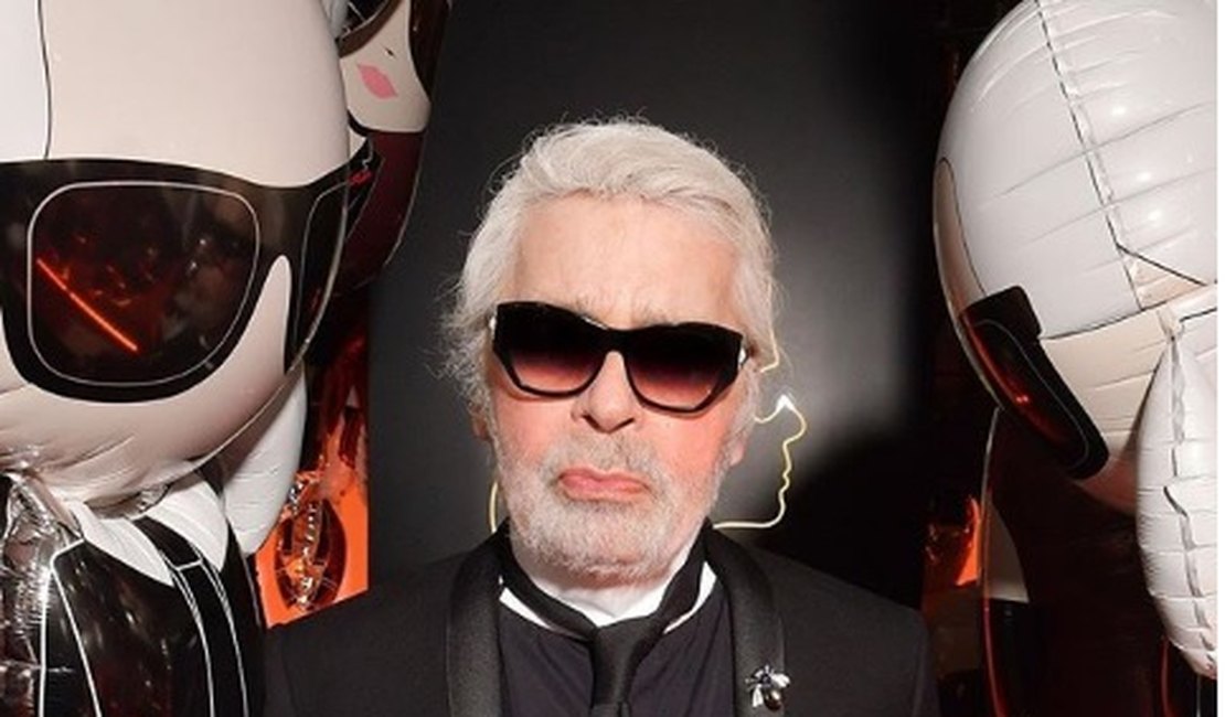 Designer de moda Karl Lagerfeld, morre aos 85 anos