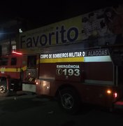 Supermercado é atingindo por incêndio de grande proporção em Joaquim Gomes