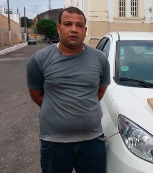 Polícia prende três por tráfico; homem estava com mais de dois quilos de cocaína, no Jaraguá