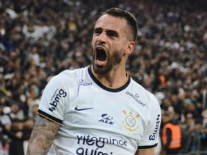 Renato Augusto chega a 200 jogos pelo Corinthians