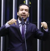 Ex-assessor de Janones quer acareação para confrontar deputado sobre “rachadinha”