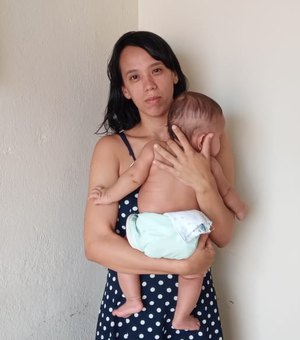 Desempregada, mãe faz apelo para comprar leite para o filho de 3 meses
