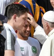 Papa Francisco recebe delegação da Chapecoense no Vaticano