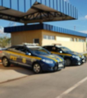 Suspeitos de interceptação de carro roubado são presos na Rio-Santos