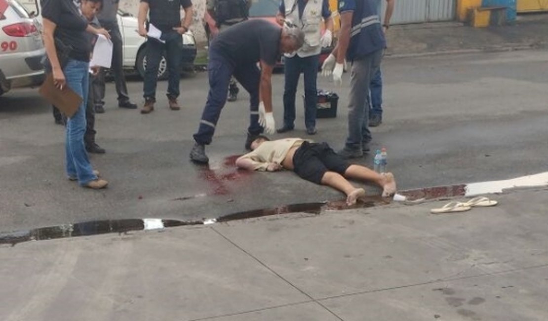 Jovem é morto a tiros em Maceió; criminosos fogem e não são capturados