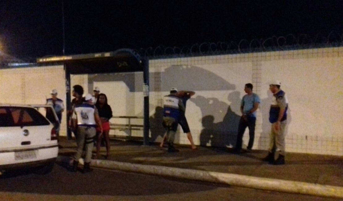 Operação Lei Seca prende motociclista embriagado na parte alta de Maceió