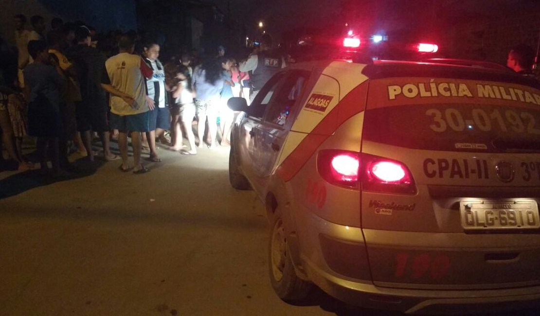 Mulher é encontrada morta dentro de casa com sinais de agressões físicas