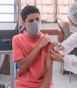 Maceió passa a disponibilizar vacina Meningocócica C para população em geral não vacinada
