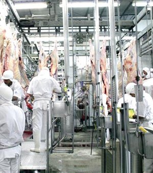 Média diária de exportação de carne caiu 19% na quarta semana de março