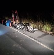 Homem morre atropelado enquanto consertava moto na AL-420