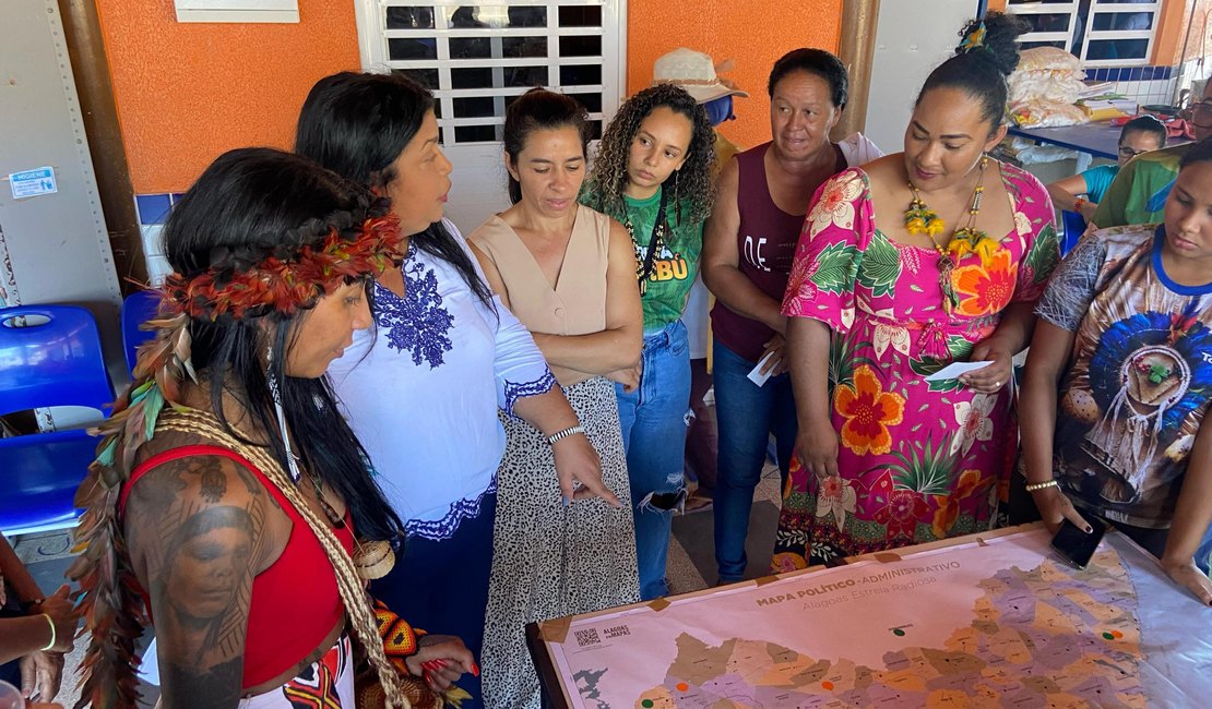 Secretária de Direitos Humanos reúne indígenas em Pariconha para debater protocolo de atendimento à mulher