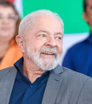Lula recebe novos generais no Planalto em busca de aproximação com militares