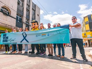 Ação integrada promovida no Centro de Arapiraca abre programação do Novambro Azul
