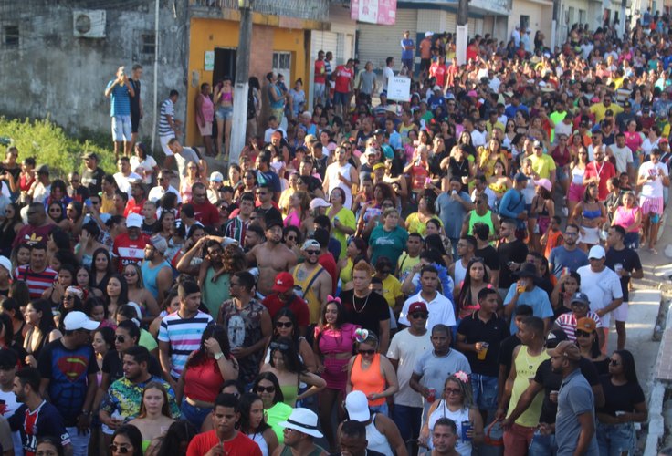 Ressaca do carnaval em Messias atrai cerca de três mil pessoas
