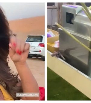 Nicole Bahls se choca com preços em Dubai e toma caldo de cana
