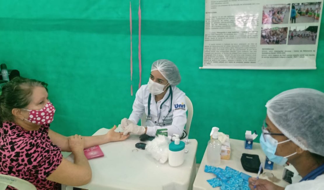 Saúde da mulher: Cras Pitanguinha recebe atividade do Maceió Rosa