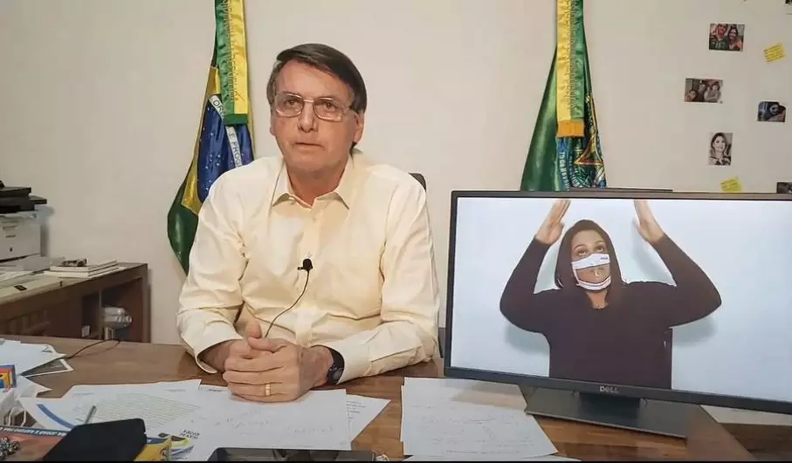 Bolsonaro diz que Forças Armadas lhe garantem 'certa tranquilidade'