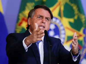 Para advogados próximos a Bolsonaro, retirada de processos contra o ex-presidente no STF é positiva