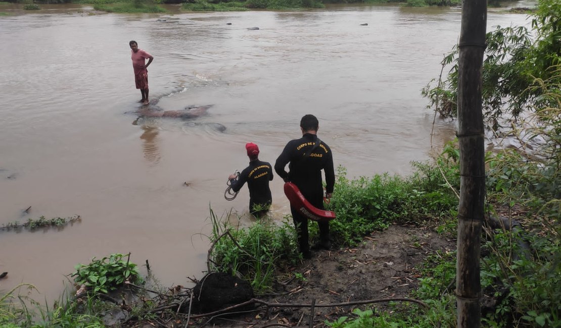 Corpo achado no Rio Mundaú, em Branquinha, é de homem desaparecido há uma semana