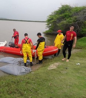Bombeiros encontram corpo em área de difícil acesso na Lagoa Mundaú 