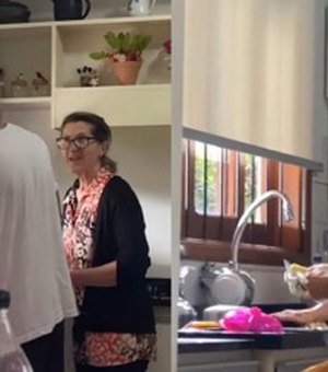 Vitão lava louça com a avó de Luísa Sonza, que elogia: 'Vou morrer de amor'