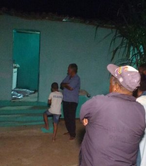 Homem é executado a tiros dentro da casa da mãe em Arapiraca