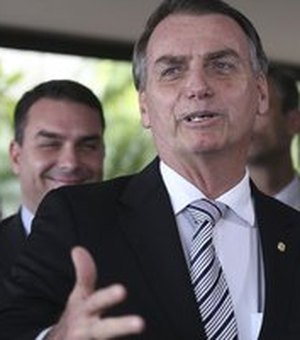 Jair Bolsonaro chega hoje a Brasília para reuniões com MDB, PRB, PR e PSDB