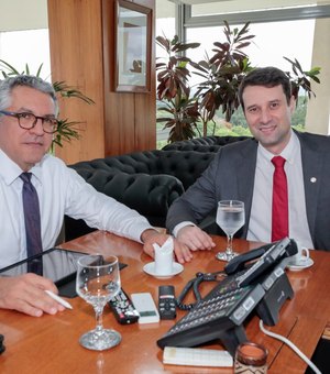 Daniel Barbosa ganha mais espaço em Brasília após encontro com ministro Alexandre Padilha
