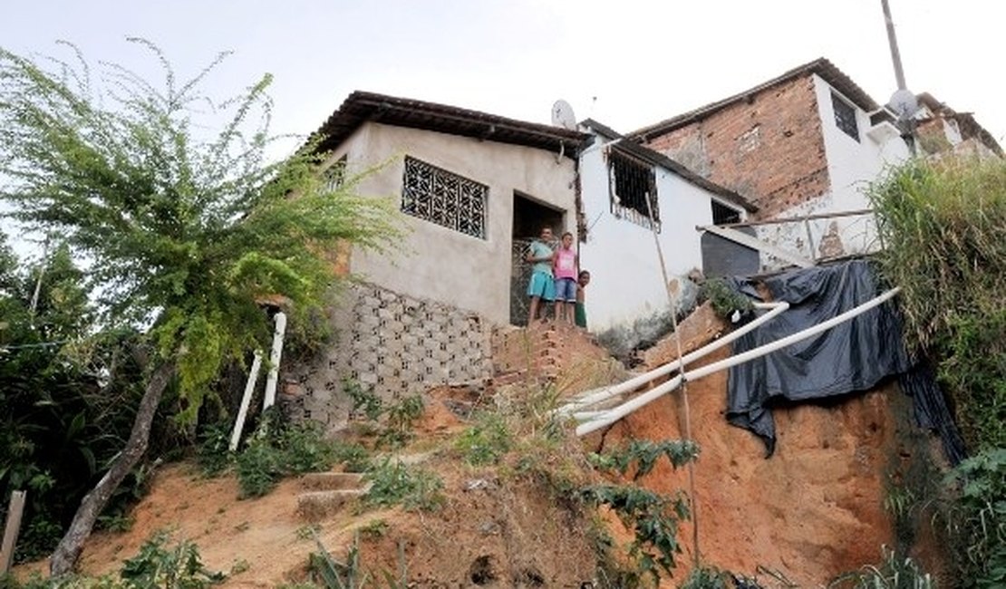 Processo para construção de escadarias em grotas de Maceió segue para licitação